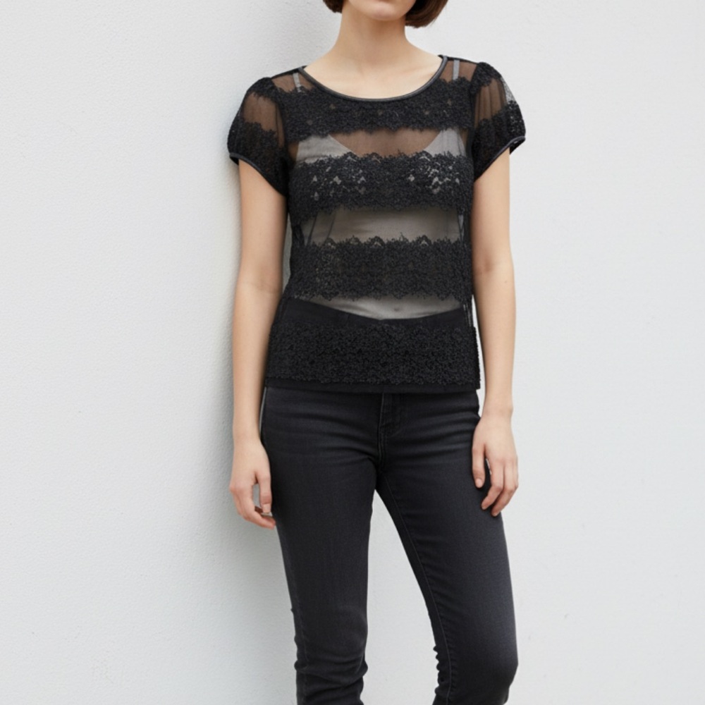 Forever 21 Y2K Sheer Lace Blouse Size S